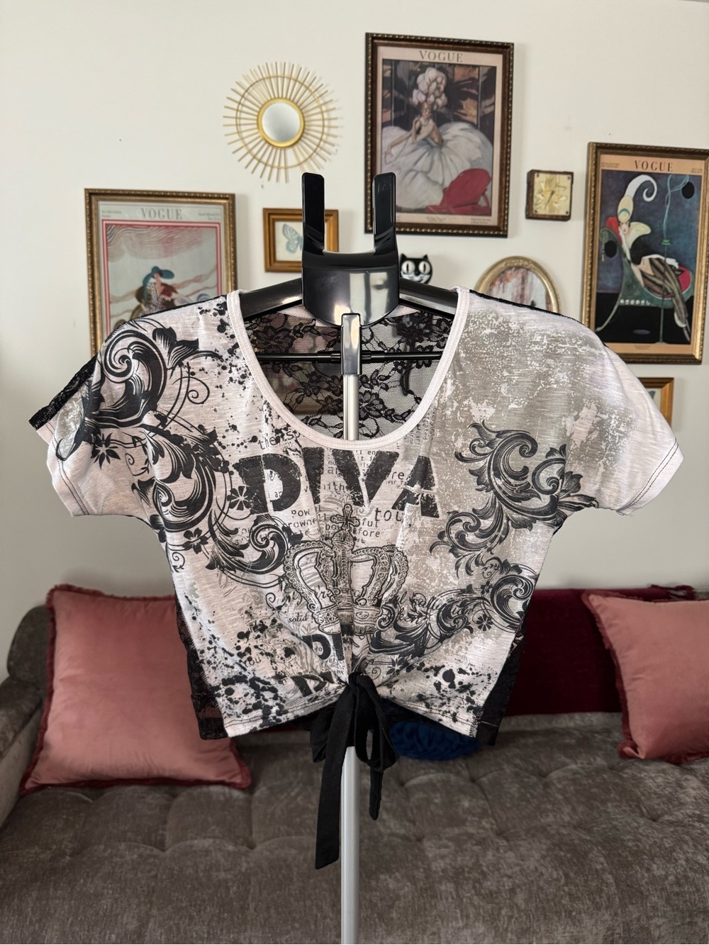 Y2K Black & White ‘Diva’ Graphic Tie-Front Crop Top